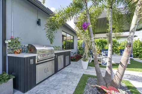 4506 Silverwood Lane N Fort Lauderdale FL 33309