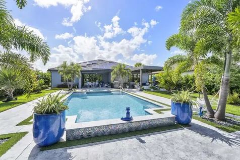4506 Silverwood Lane N Fort Lauderdale FL 33309
