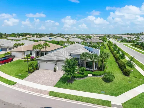 4506 Silverwood Lane N Fort Lauderdale FL 33309