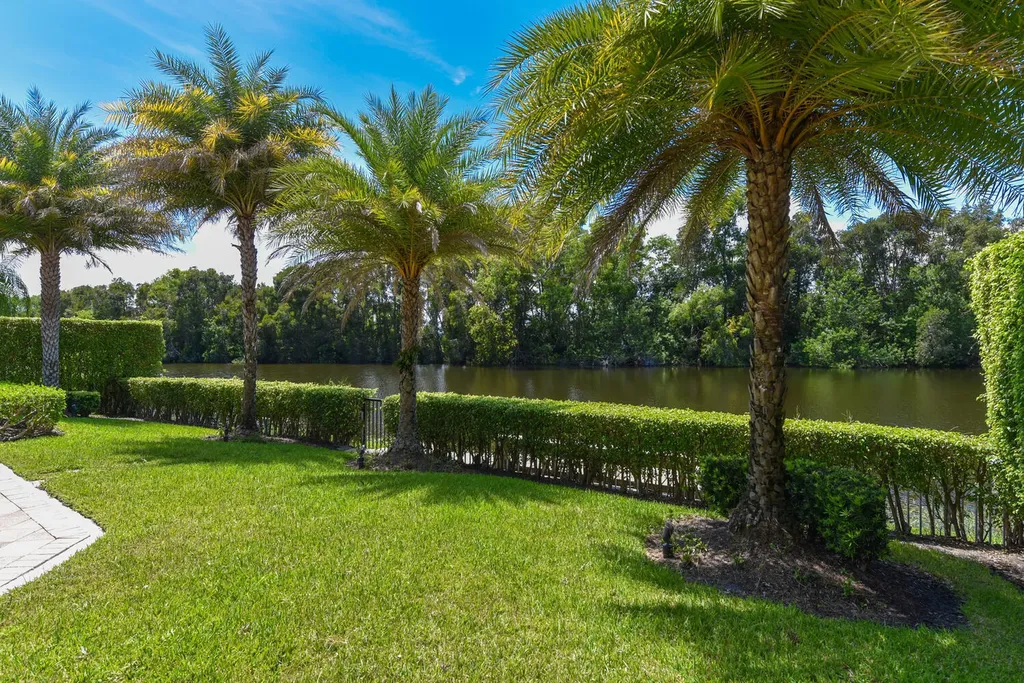 14284 Stroller Way Wellington FL 33414