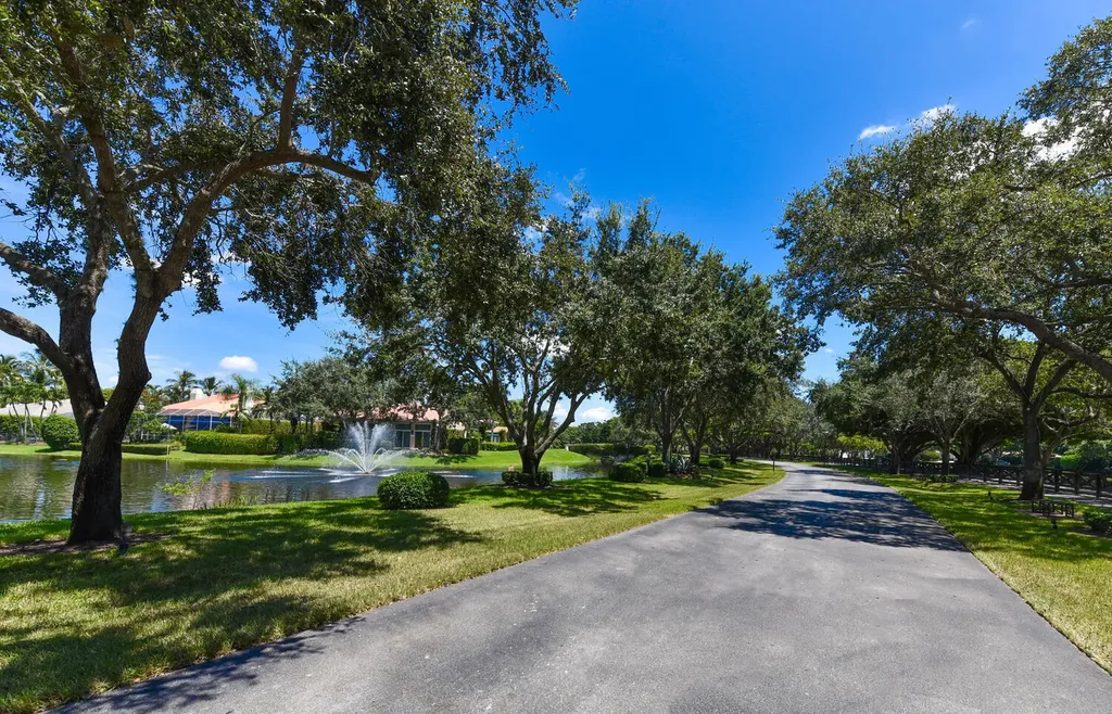 14284 Stroller Way Wellington FL 33414