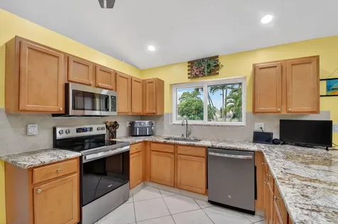 9501 Majestic Way Boynton Beach FL 33437