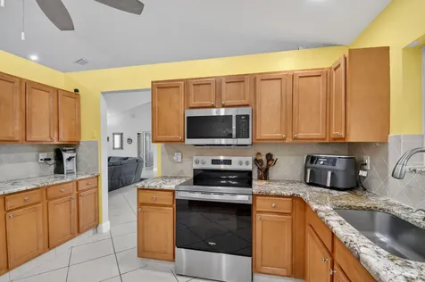 9501 Majestic Way Boynton Beach FL 33437
