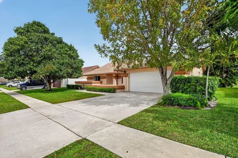 9501 Majestic Way Boynton Beach FL 33437