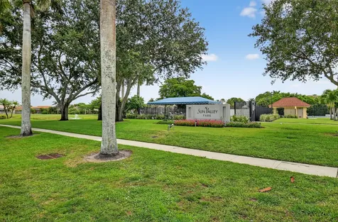 9501 Majestic Way Boynton Beach FL 33437