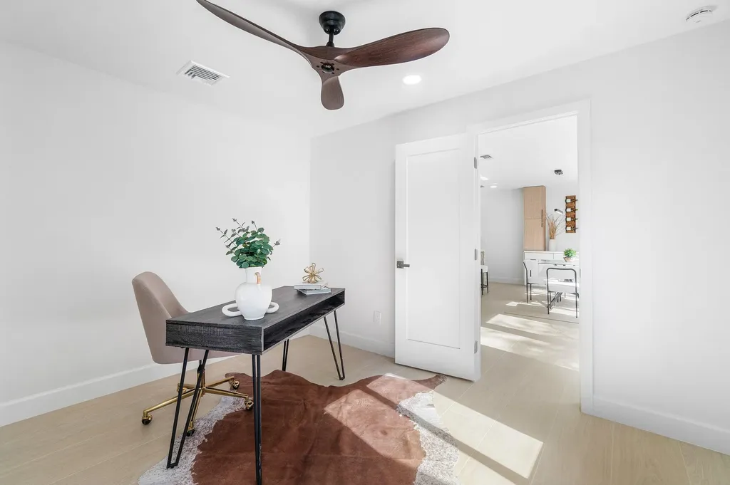 2814 SW 5th Street Boynton Beach FL 33435