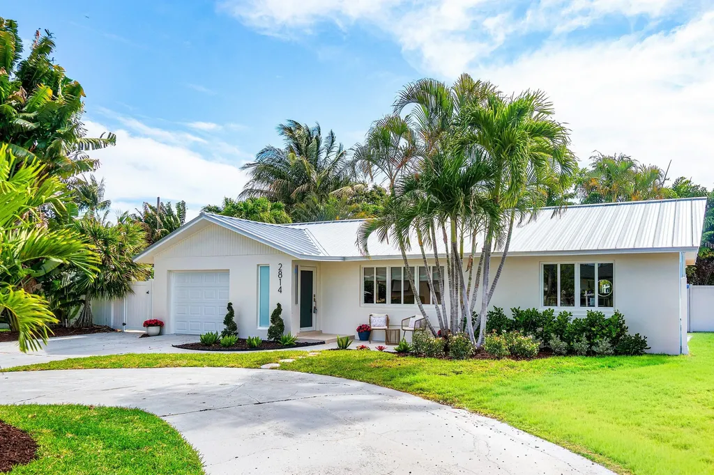2814 SW 5th Street Boynton Beach FL 33435
