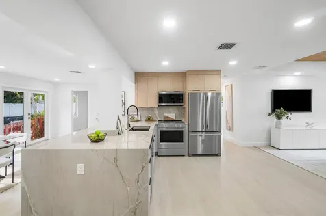2814 SW 5th Street Boynton Beach FL 33435