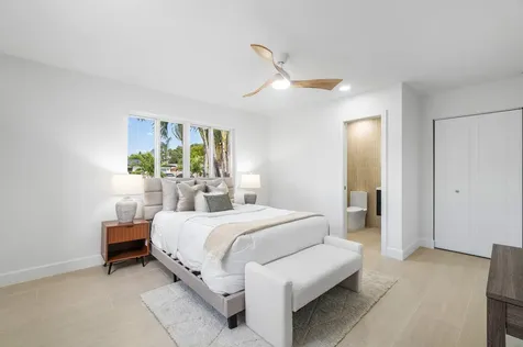 2814 SW 5th Street Boynton Beach FL 33435