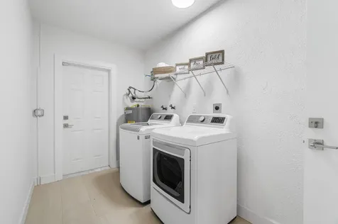 2814 SW 5th Street Boynton Beach FL 33435