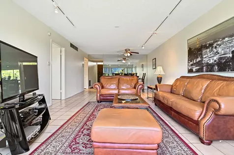 2500 Presidential Way West Palm Beach FL 33401