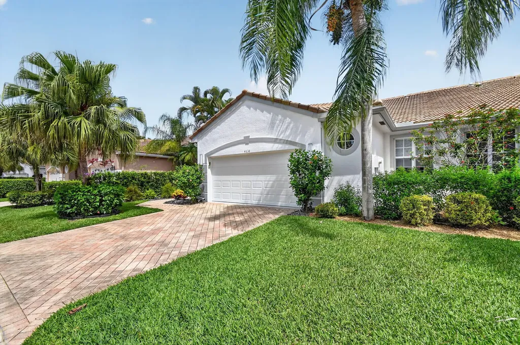 4634 Carlton Golf Drive Lake Worth FL 33449