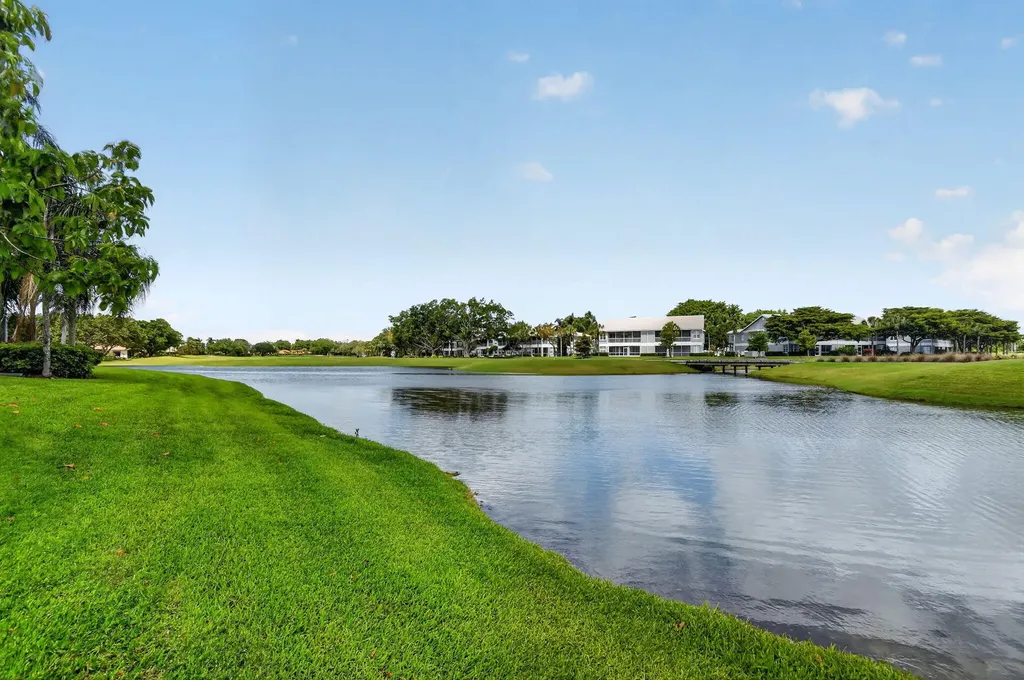 4634 Carlton Golf Drive Lake Worth FL 33449