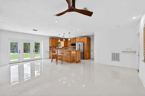 648 NW 30th Court Wilton Manors FL 33311