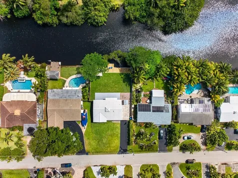 648 NW 30th Court Wilton Manors FL 33311