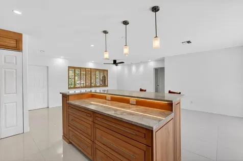 648 NW 30th Court Wilton Manors FL 33311