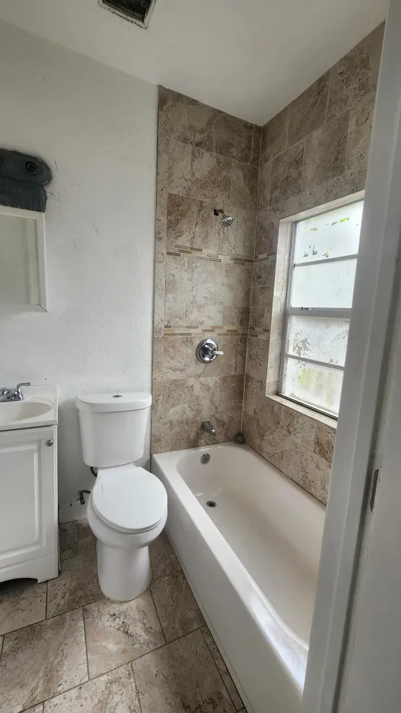 707 SW 9th Court Delray Beach FL 33444