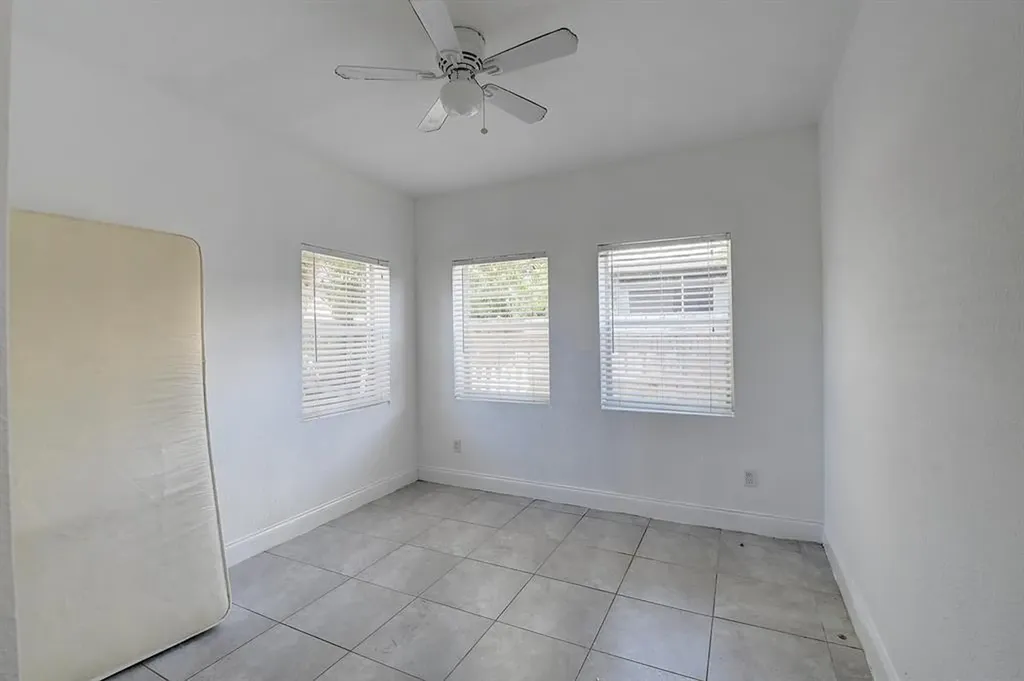 707 SW 9th Court Delray Beach FL 33444