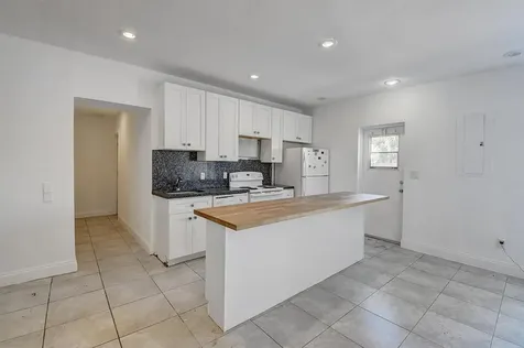707 SW 9th Court Delray Beach FL 33444
