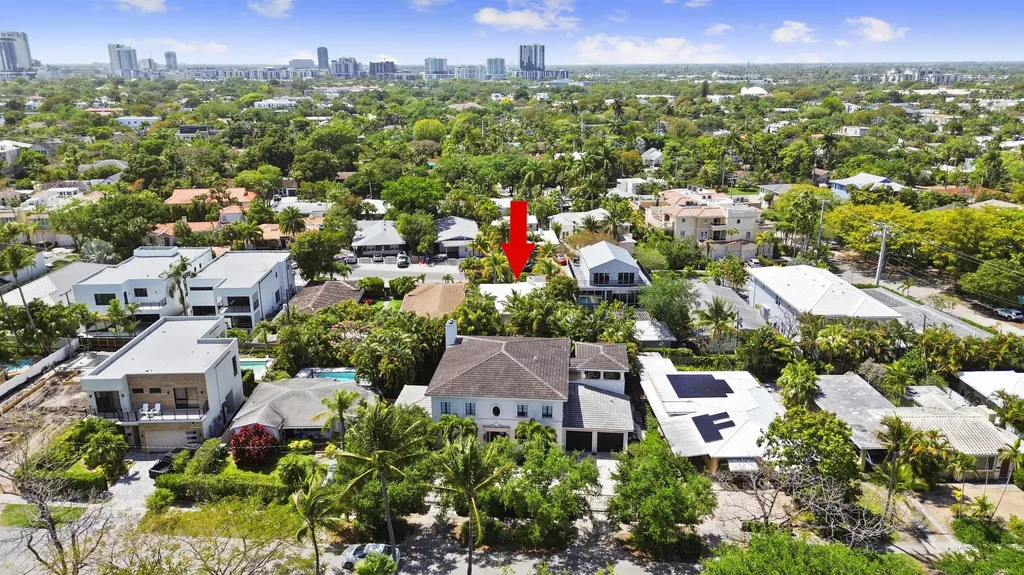 634 NE 17th Way Fort Lauderdale FL 33304