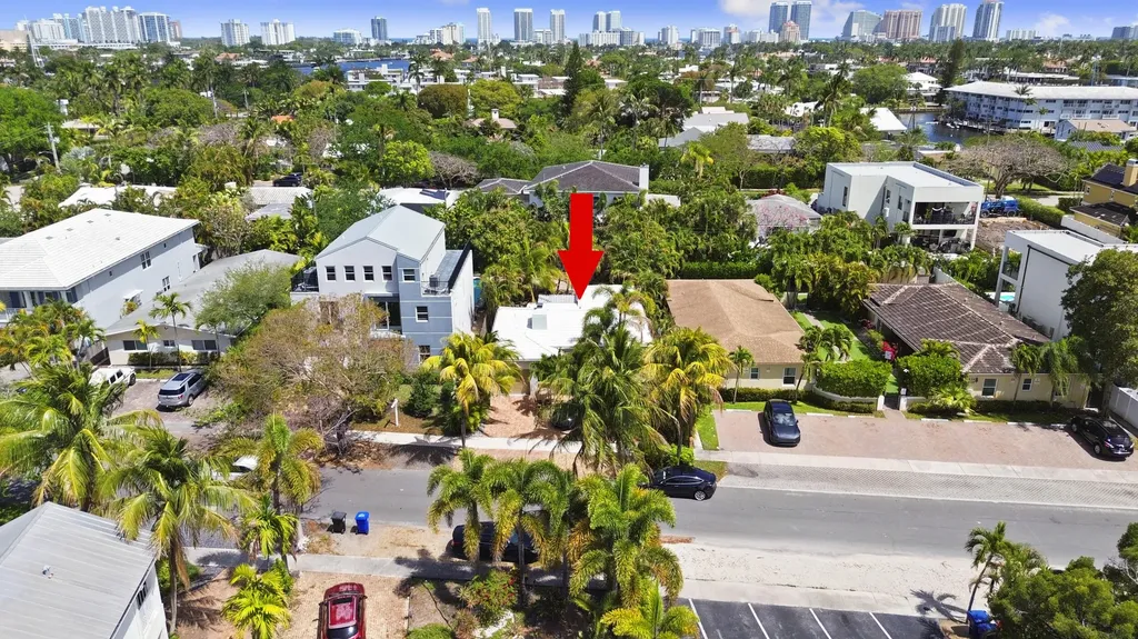 634 NE 17th Way Fort Lauderdale FL 33304