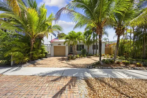 634 NE 17th Way Fort Lauderdale FL 33304