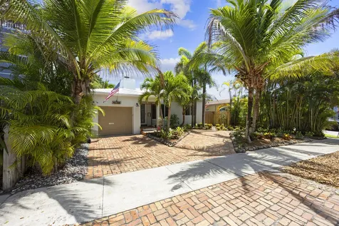 634 NE 17th Way Fort Lauderdale FL 33304