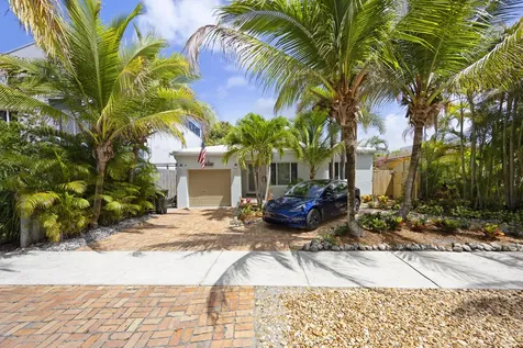 634 NE 17th Way Fort Lauderdale FL 33304