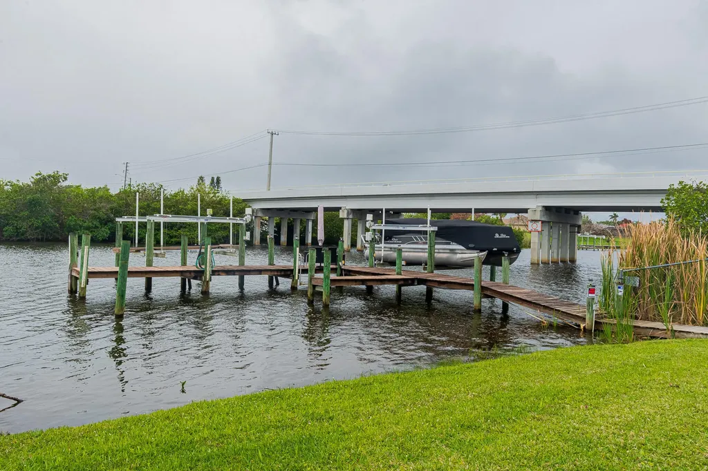 441 SE Pine Road Port St Lucie FL 34984