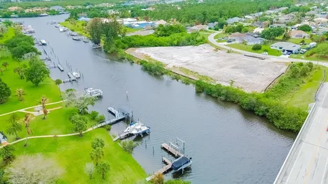 441 SE Pine Road Port St Lucie FL 34984