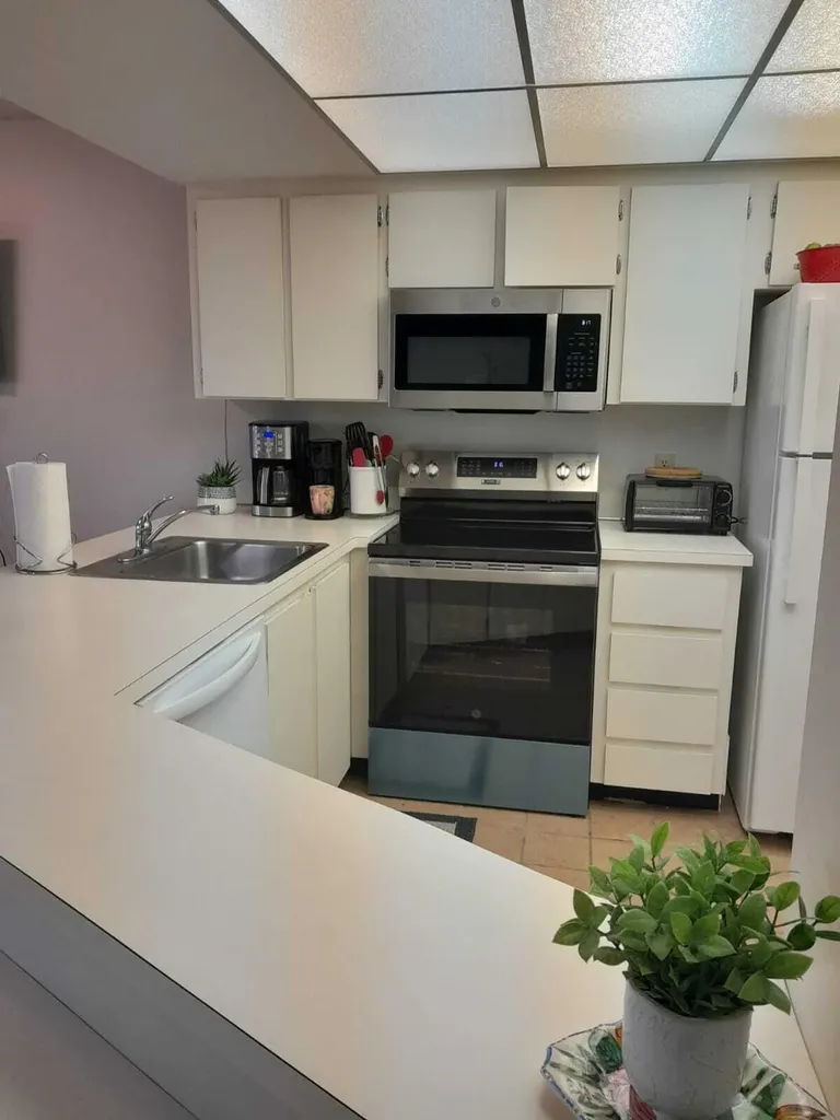 1605 S Us Highway 1 Jupiter FL 33477