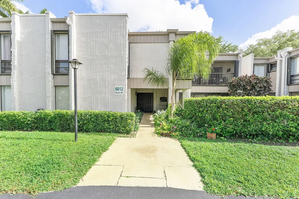 6612 Burning Wood Drive Boca Raton FL 33433