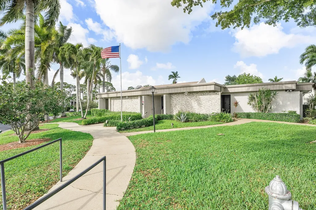 6612 Burning Wood Drive Boca Raton FL 33433