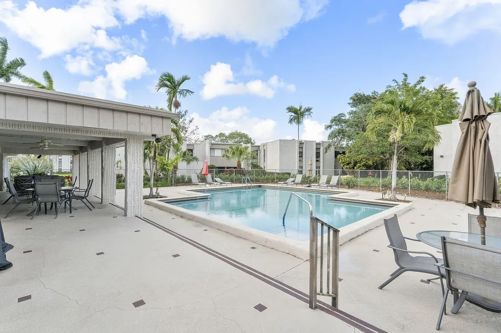 6612 Burning Wood Drive Boca Raton FL 33433
