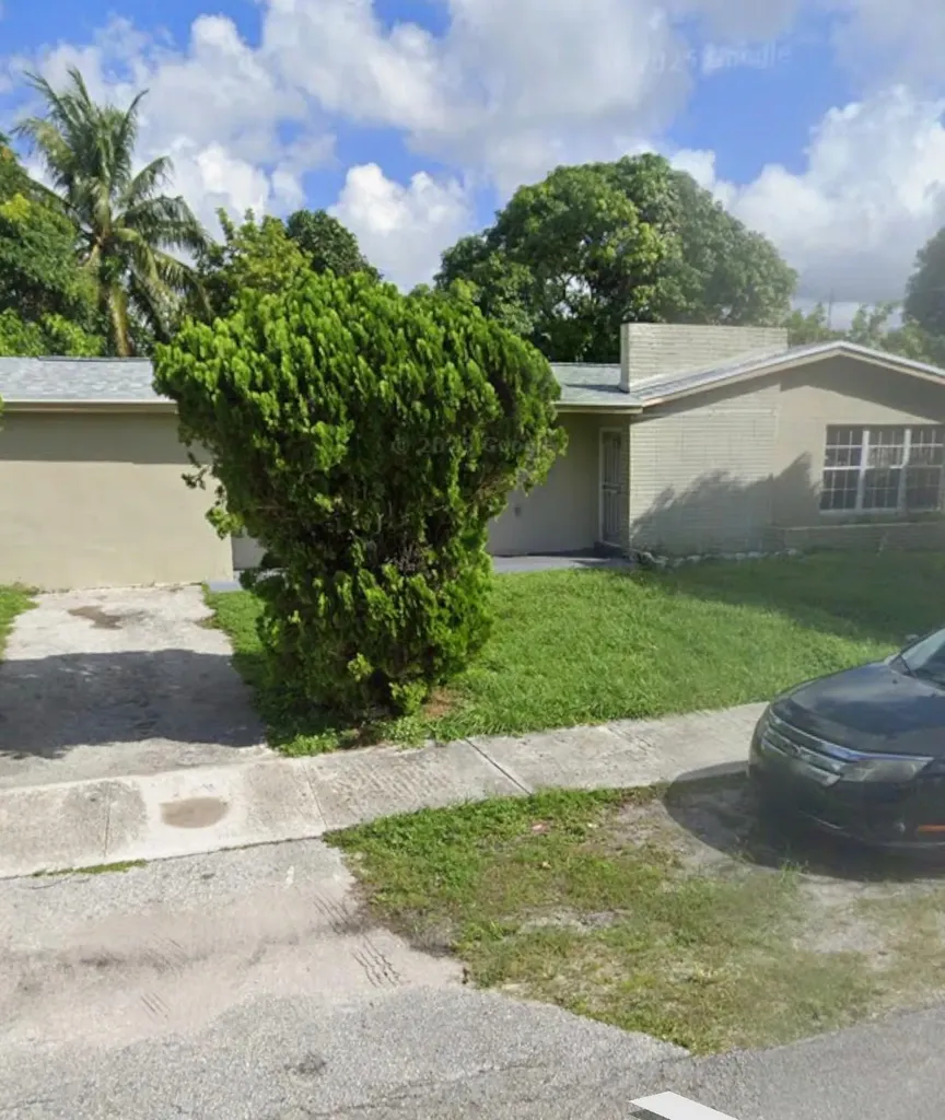2045 NW 192nd Terrace Miami Gardens FL 33056