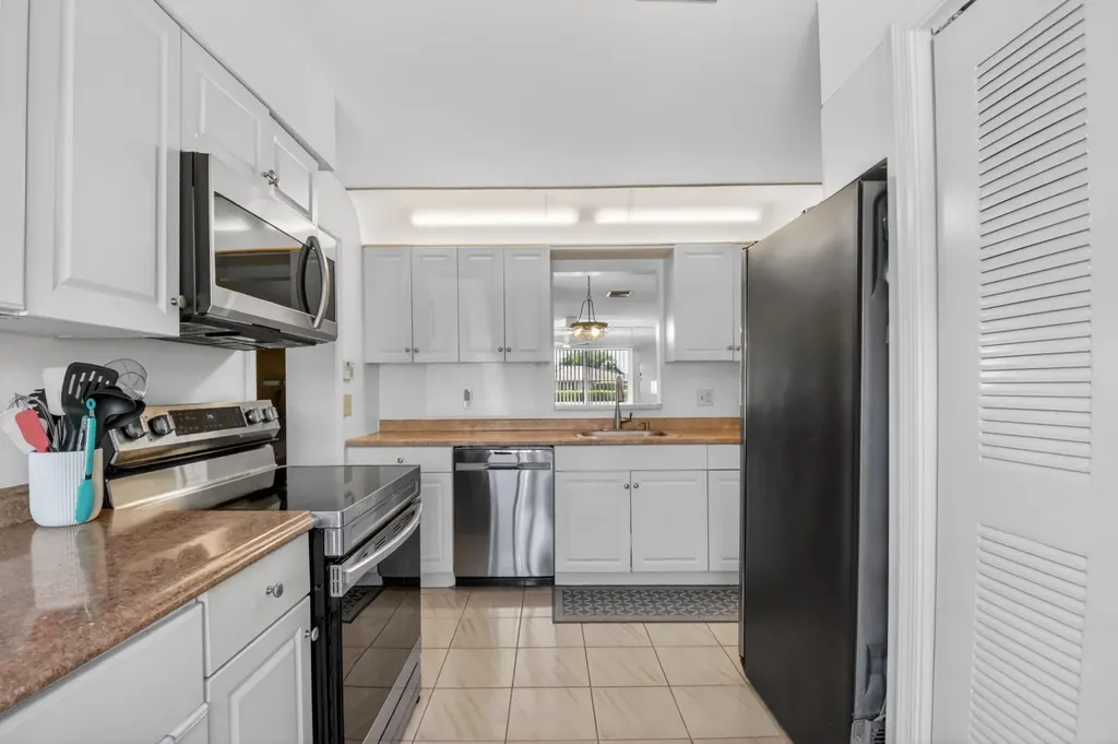14723 Wildflower Lane Delray Beach FL 33446