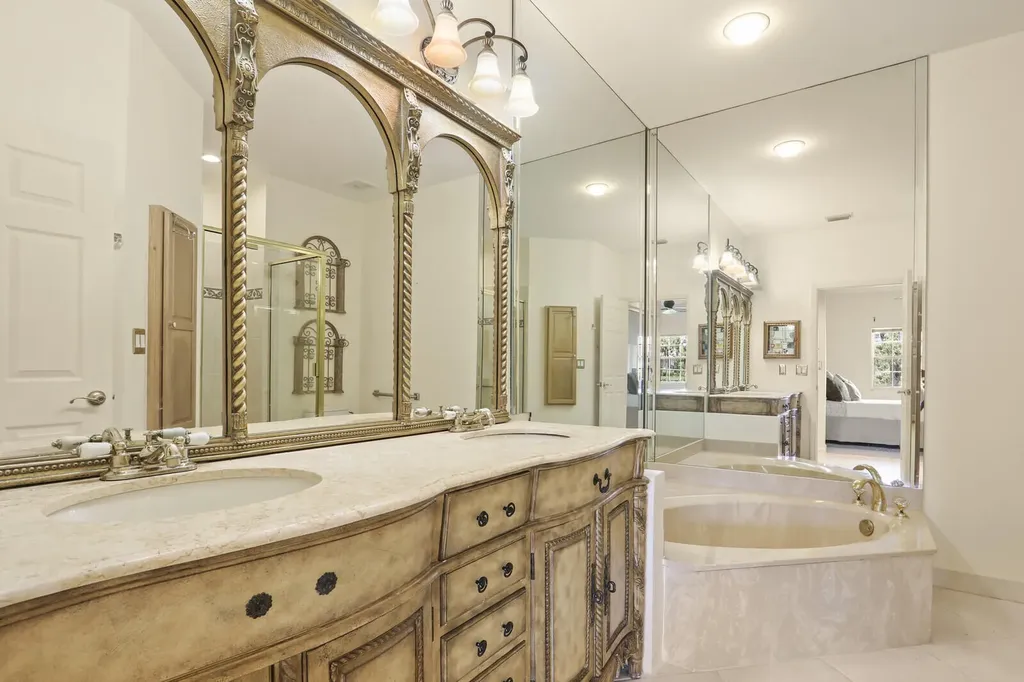 301 S Ryder Cup Circle Palm Beach Gardens FL 33418