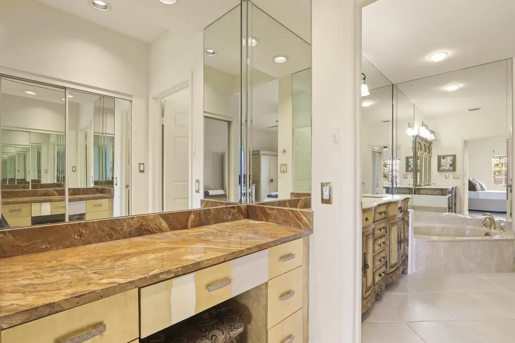 301 S Ryder Cup Circle Palm Beach Gardens FL 33418