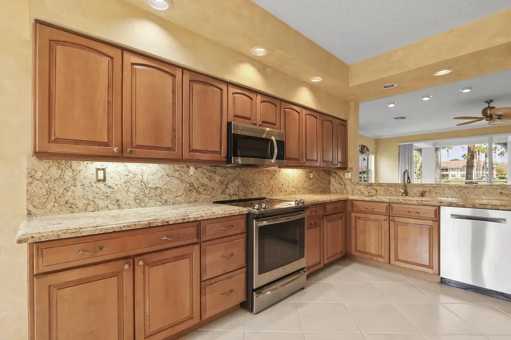 301 S Ryder Cup Circle Palm Beach Gardens FL 33418