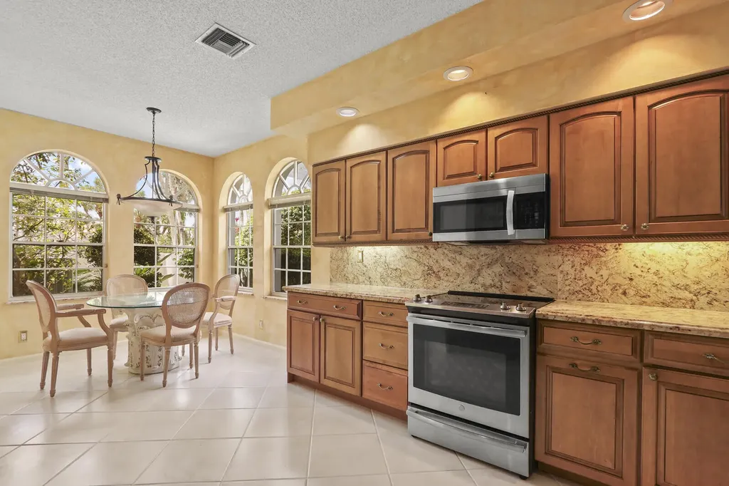 301 S Ryder Cup Circle Palm Beach Gardens FL 33418