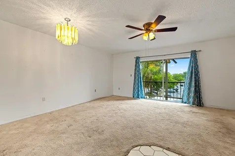 8260 SW 24th Street North Lauderdale FL 33068