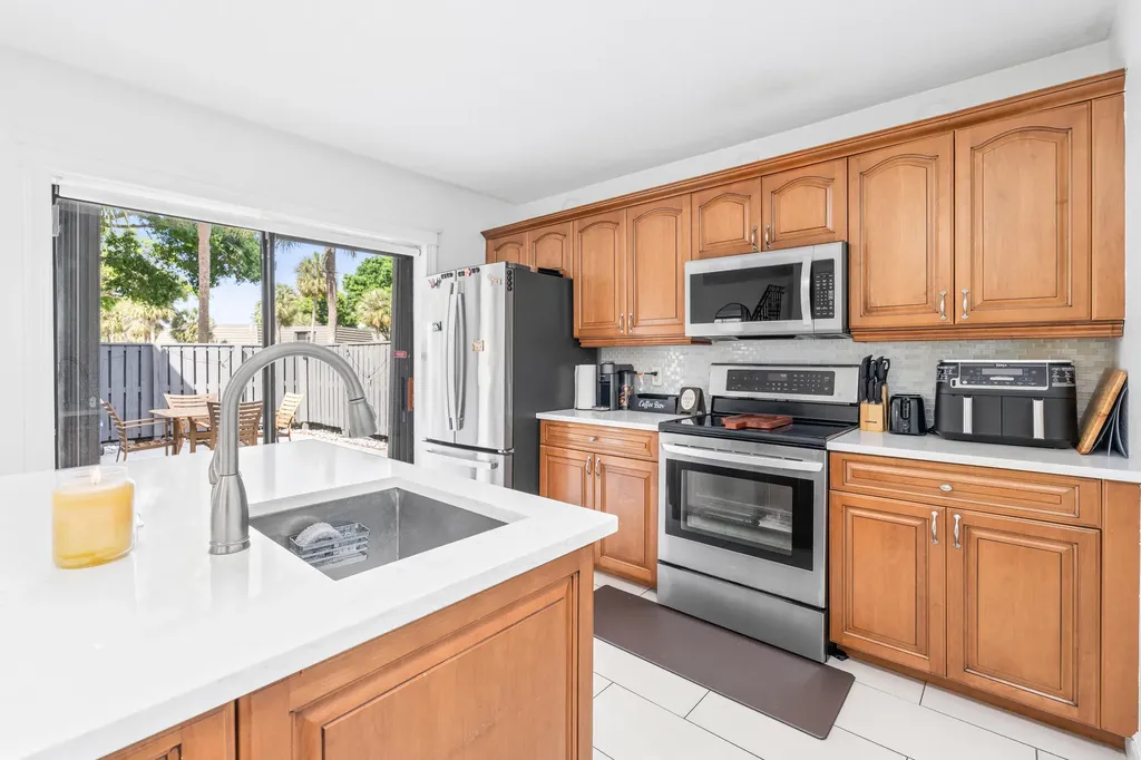 3611 36th Way West Palm Beach FL 33407