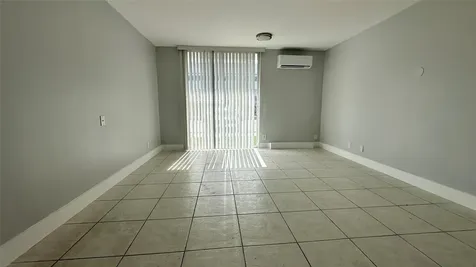 16450 NW 2nd Avenue Miami FL 33169