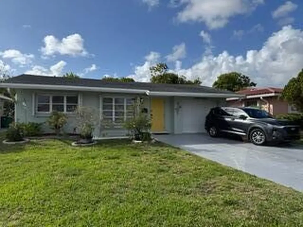 4919 NW 47th Terrace Tamarac FL 33319