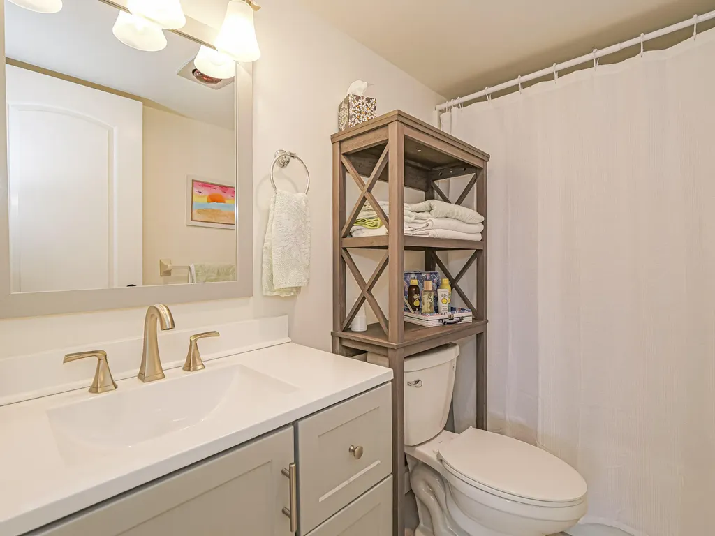 3206 S Lakeview Circle Hutchinson Island FL 34949