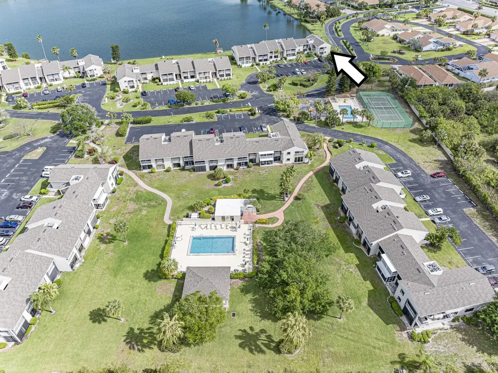 3206 S Lakeview Circle Hutchinson Island FL 34949