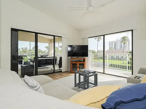 3206 S Lakeview Circle Hutchinson Island FL 34949