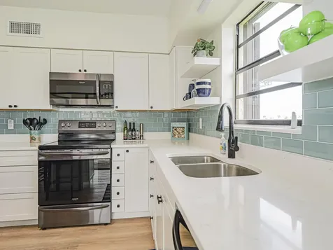 3206 S Lakeview Circle Hutchinson Island FL 34949