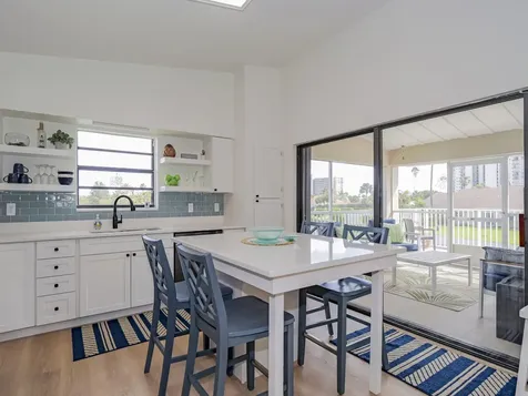 3206 S Lakeview Circle Hutchinson Island FL 34949
