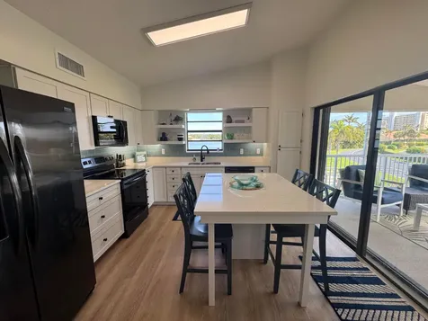 3206 S Lakeview Circle Hutchinson Island FL 34949